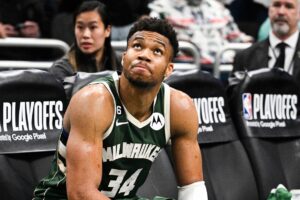 NBA: Giannis nos Warriors? Jogador ilude torcida e manda indireta