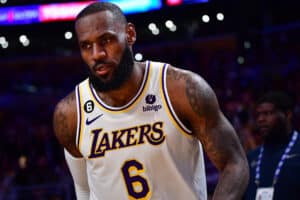 NBA: veterano, LeBron James dá conselho sábio a novatos em playoffs