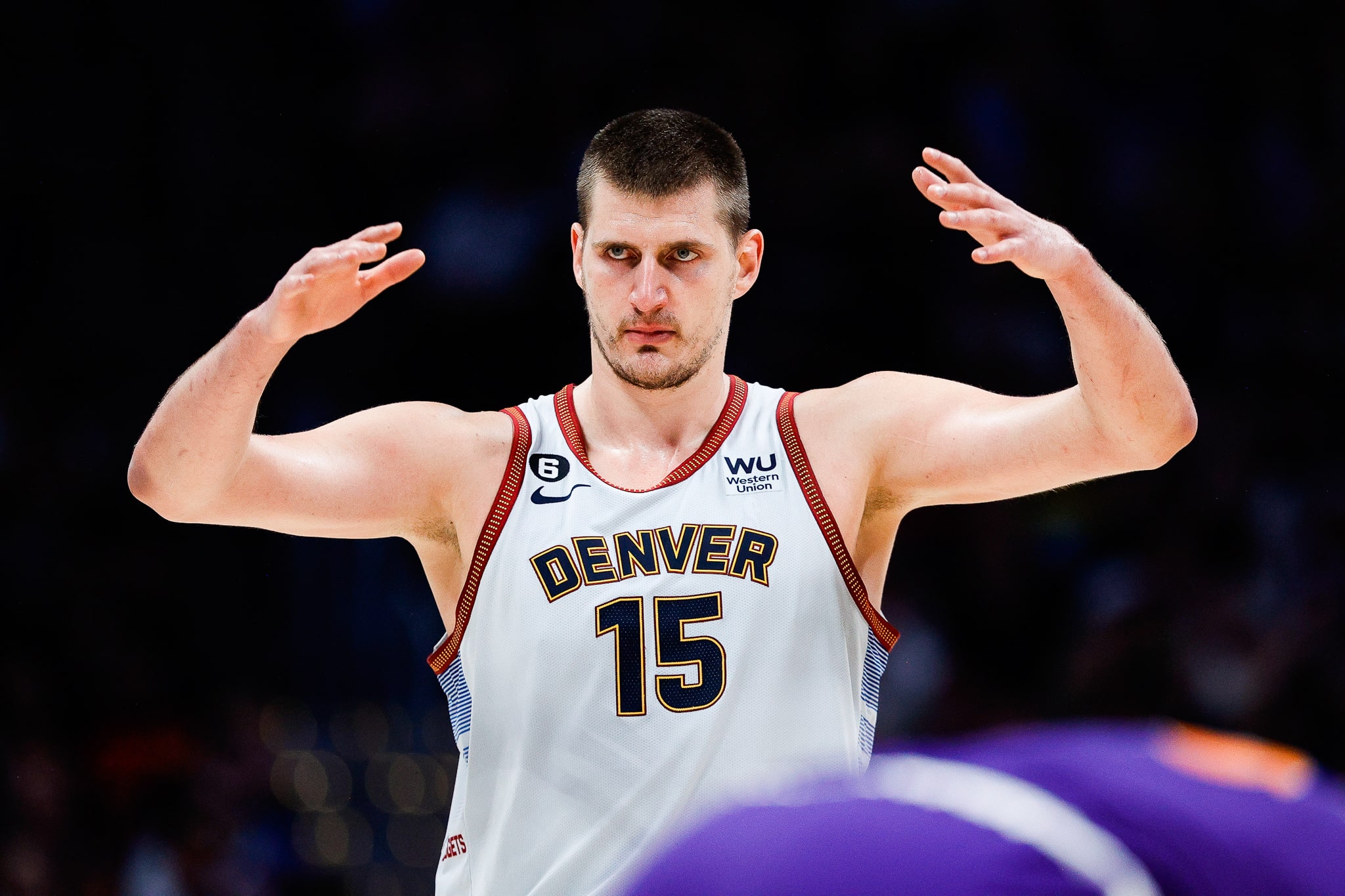 NBA: Jokic faz história contra os Suns e atinge marca impressionante nos playoffs