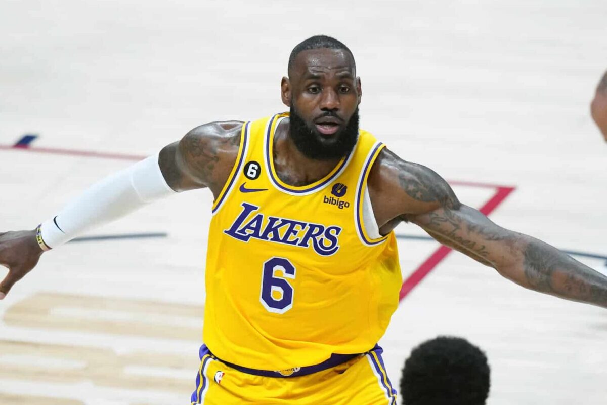 NBA: LeBron minimiza derrota dos Lakers após sequência de erros