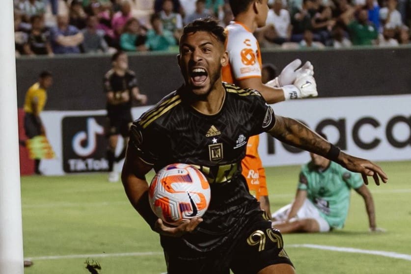 Concachampions: León vence, mas LAFC mantém chances de virada em final