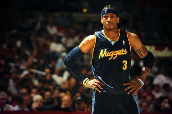 Allen Iverson, Denver Nuggets, NBA. Foto: Reprodução/Twitter/@nuggets