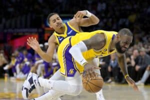 Warriors dão chapéu nos Lakers e trocam Jordan Poole por lenda da NBA