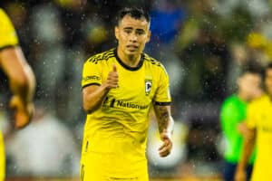Atacante do Columbus faz ‘gol que Pelé não fez’ e garante vitória na MLS