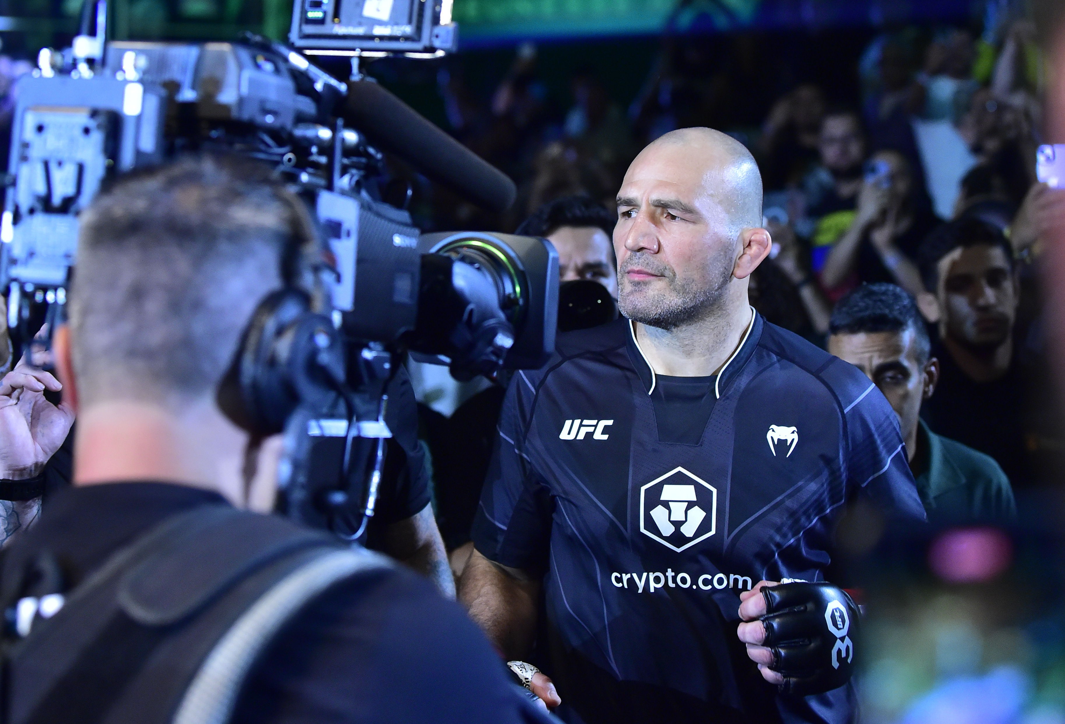 Glover Teixeira cita TikTok e critica nova geração de brasileiros no UFC