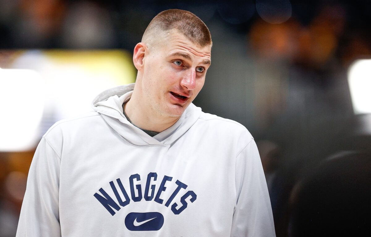 Aliança no tênis e declaração de amor: Nikola Jokic é o último romântico da NBA