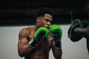 Campeão no boxe é preso nos Estados Unidos por acusação grave