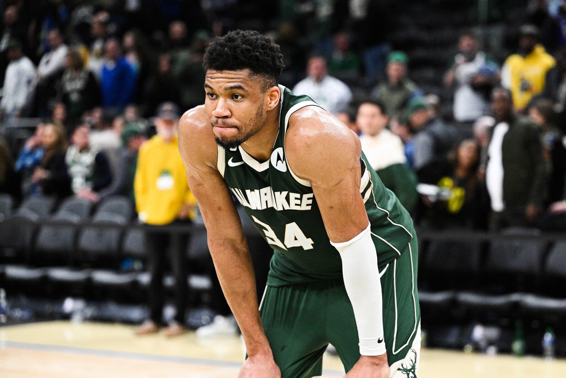 Giannis Antetokounmpo dá notícia desastrosa para Grécia e preocupante para os Bucks