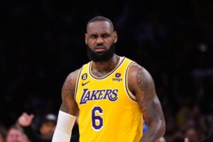 NBA: Técnico rival revela “puxão de orelha” em LeBron James nas Finais da NBA de 2016