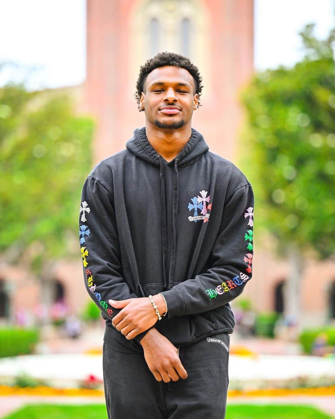 Bronny James passa por novos testes, e melhora deixa LeBron otimista