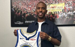Banco ou titular? Papel de Chris Paul nos Warriors é incerto
