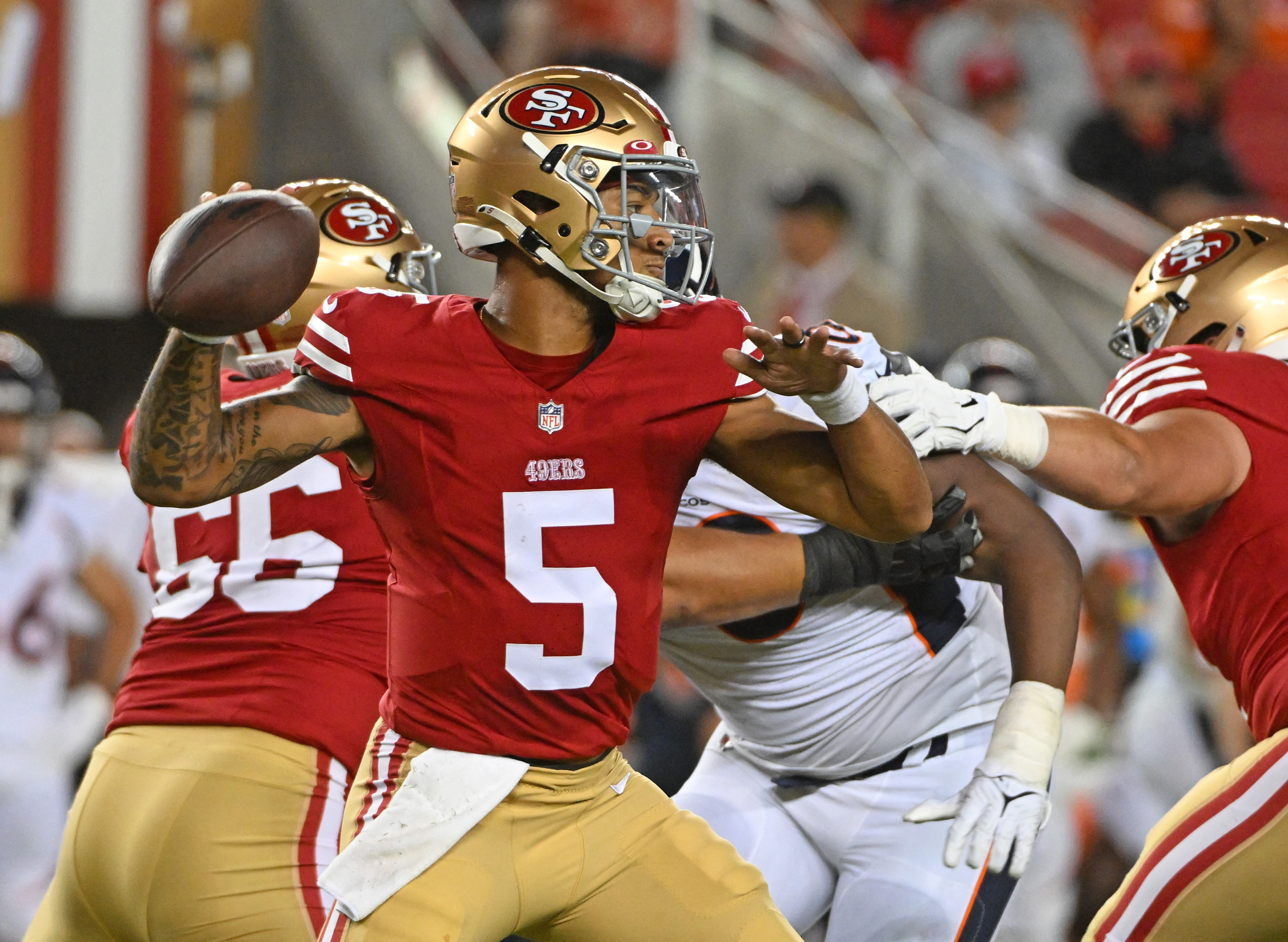 Trey Lance se torna o 3º quarterback em San Francisco; Sam Darnold é o reserva imediato