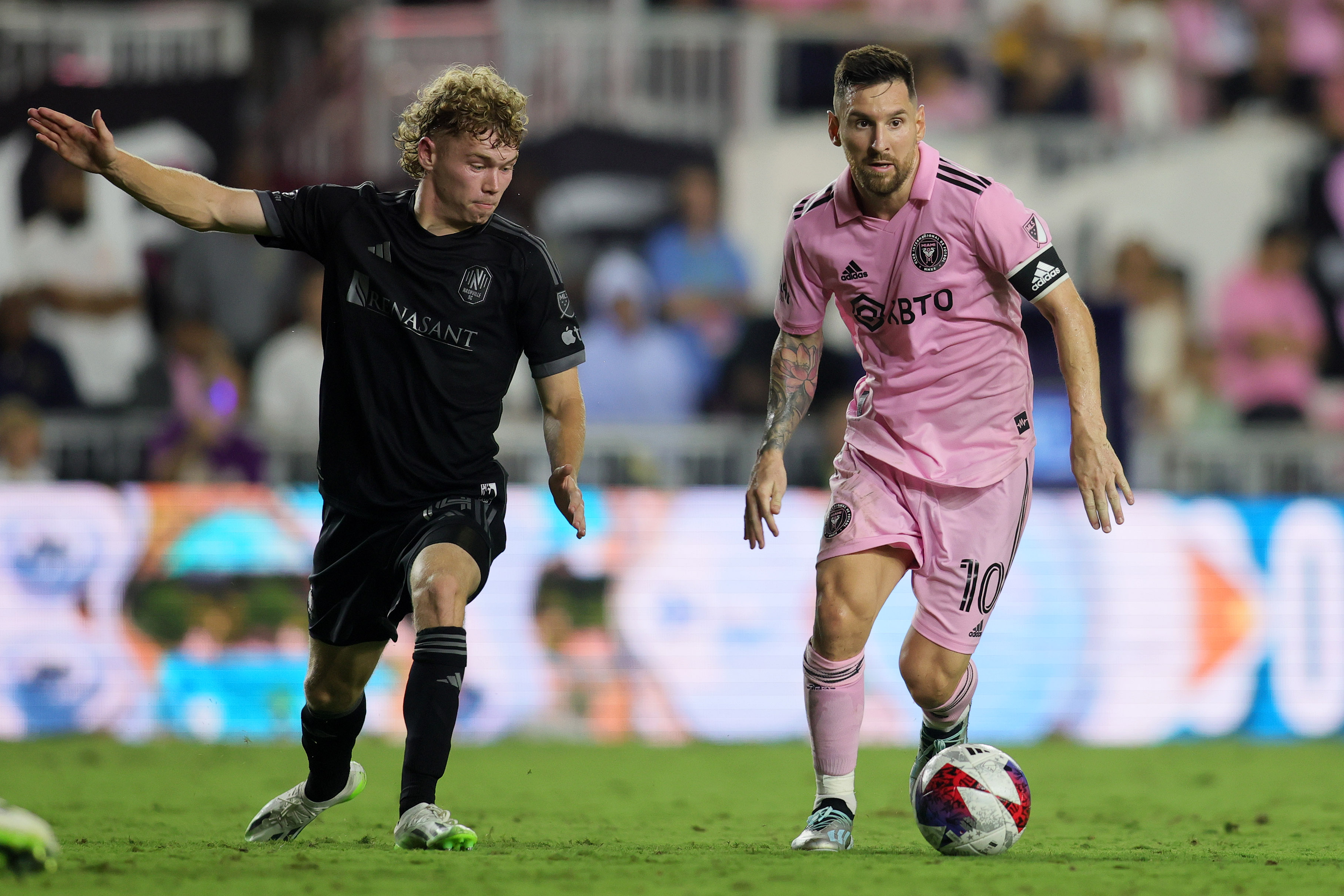 Em jogo apagado de Messi, Inter Miami e Nashville empatam sem gols