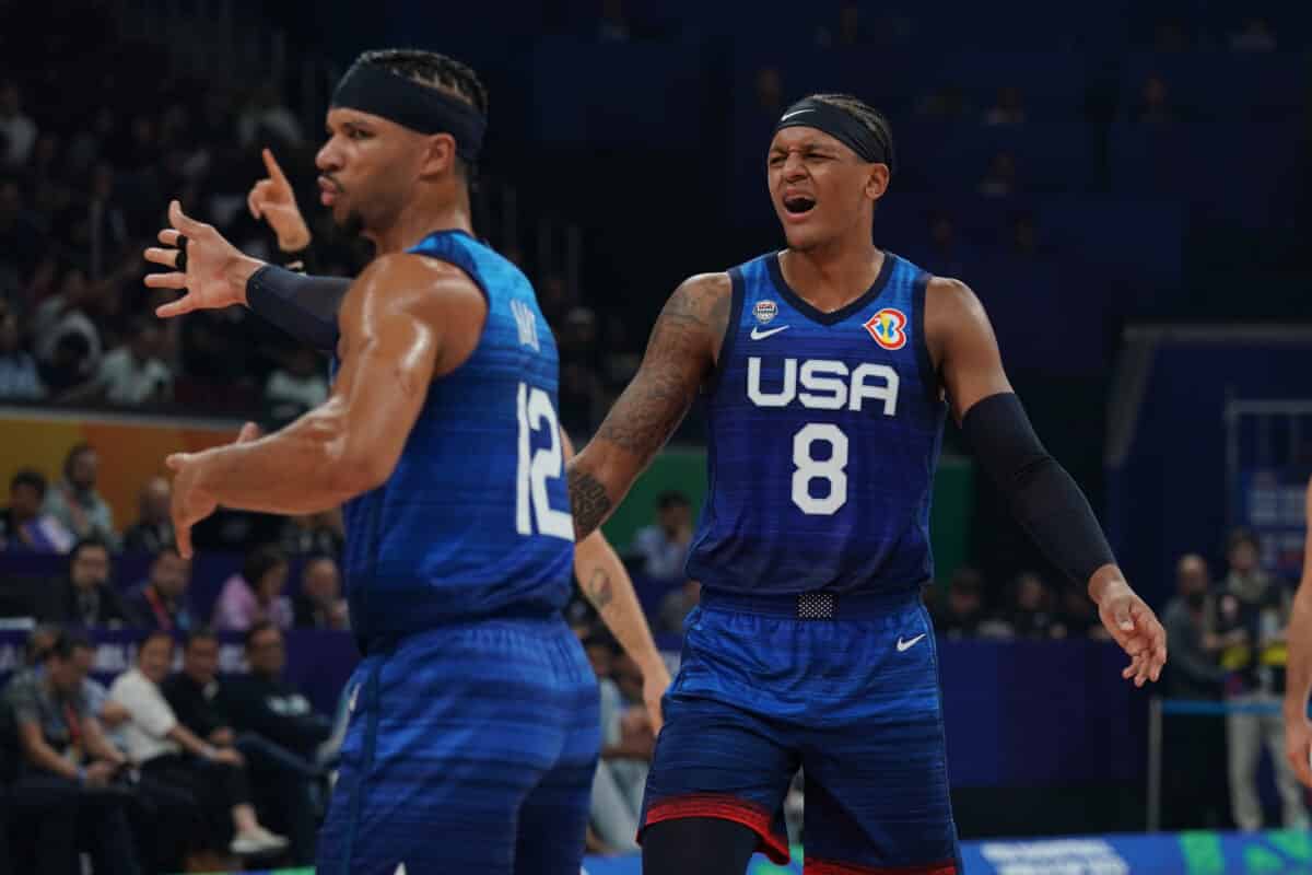 Sem respeito, EUA humilham Itália e avançam na Copa do Mundo de Basquete