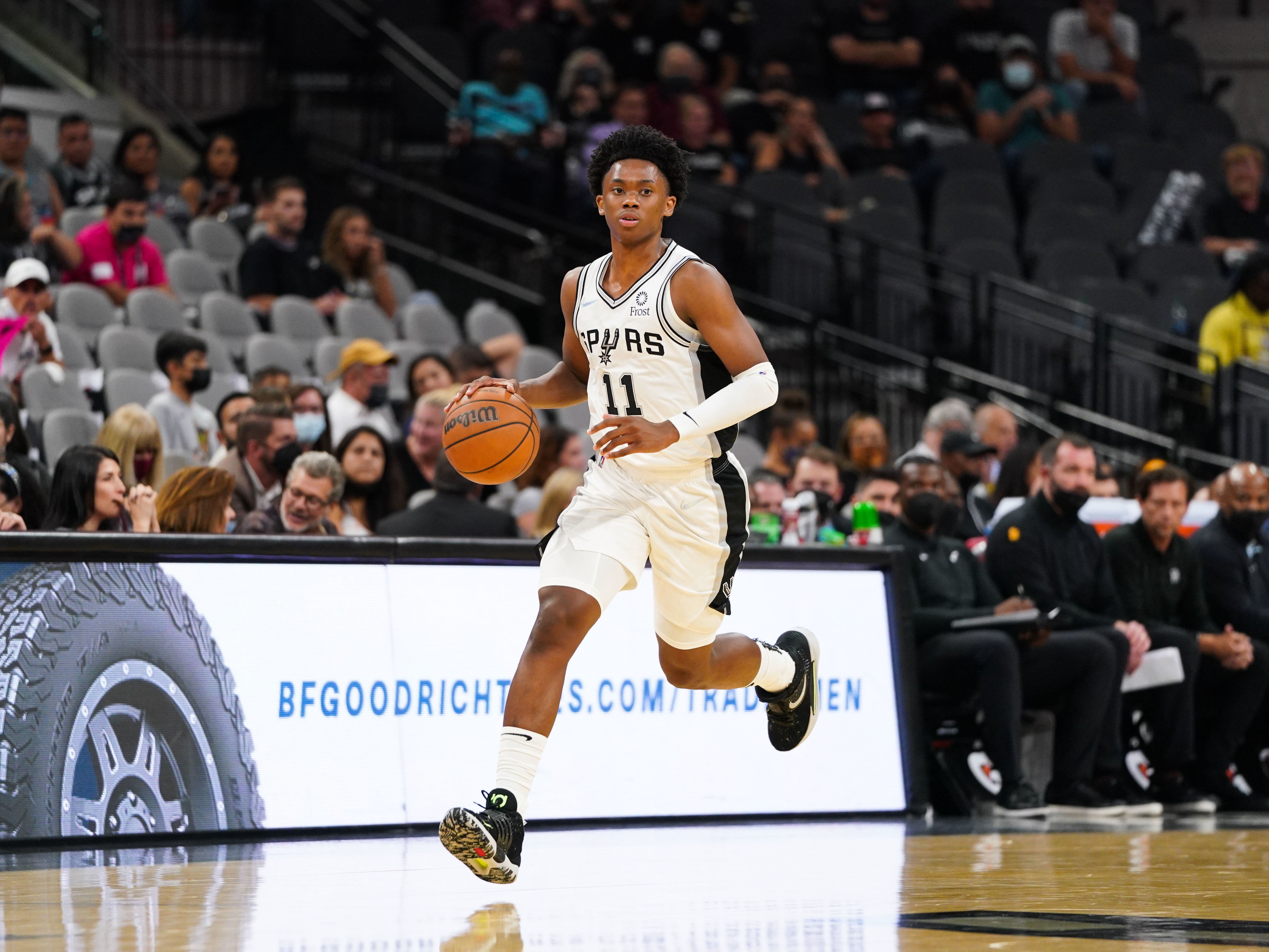 NBA suspende Josh Primo por ‘conduta ilegal’