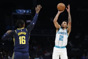 Teria coragem? Pivô da NBA desafia campeão do UFC e dispara: ‘poderia vencê-lo’