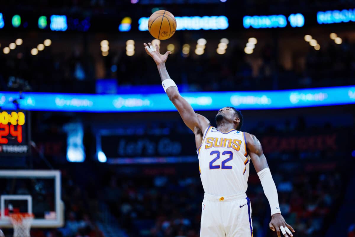 Mercado NBA: Deandre Ayton posta mensagem emocionada ao se despedir dos Suns