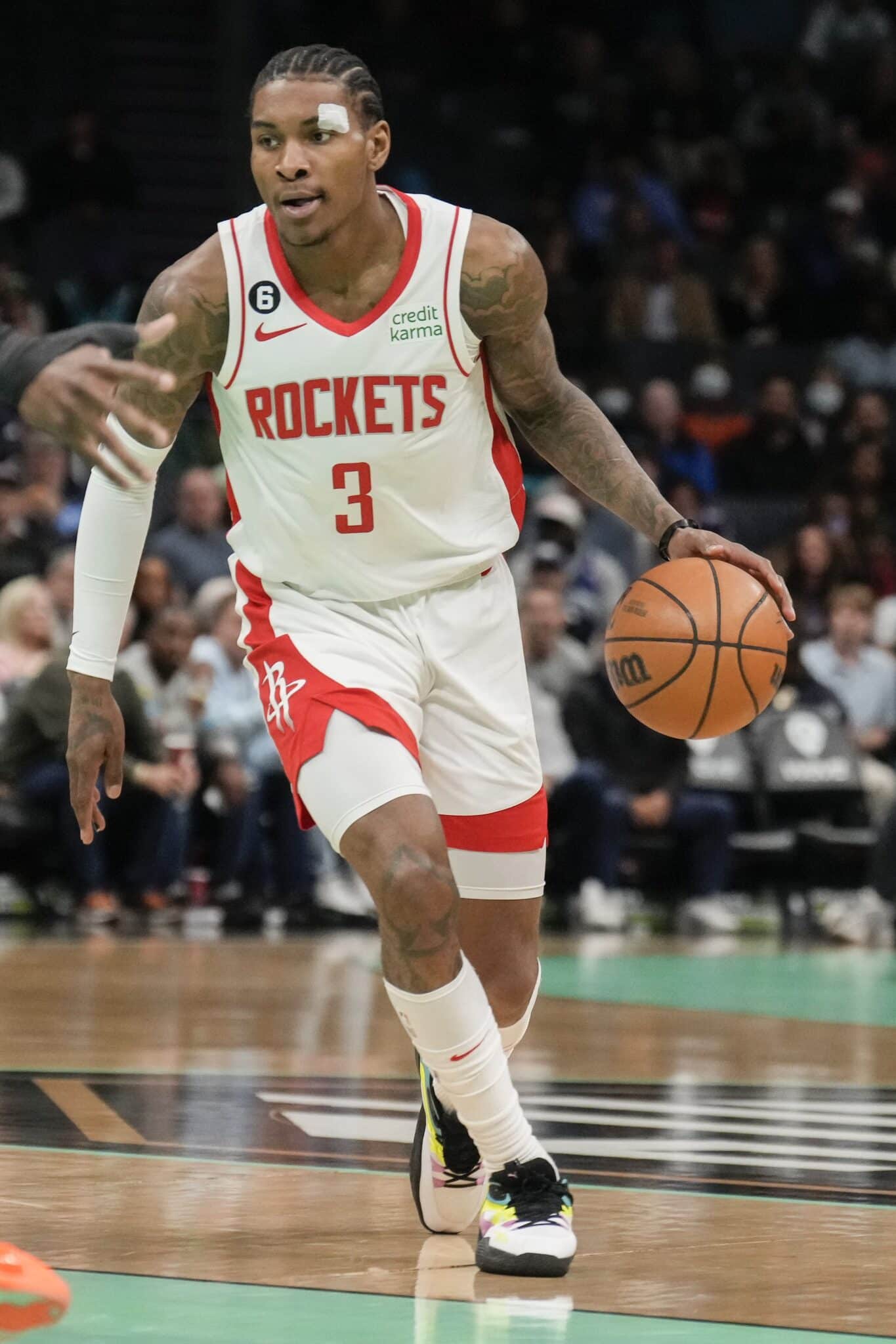 Kevin Porter Jr., dos Rockets, &eacute; preso por agredir jogadora da WNBA