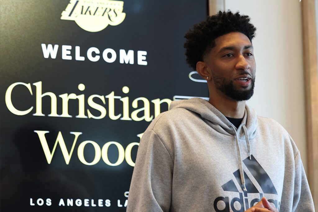 NBA: Principal reforço dos Lakers revela conversa que teve com técnico