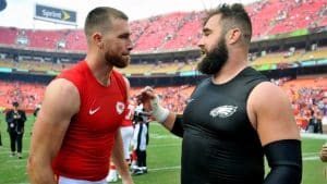 Affair de Taylor Swift, Travis Kelce critica NFL por ‘cobertura exagerada’ de celebridades
