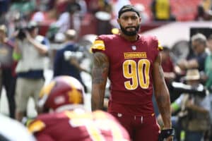 NFL: Montez Sweat deixa Commanders após 5 temporadas e terá brasileiro como companheiro