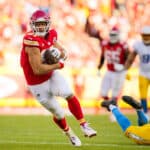 NFL: Travis Kelce brilha e Chiefs vencem Chargers na semana 7