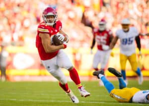 NFL: Travis Kelce brilha e Chiefs vencem Chargers na semana 7