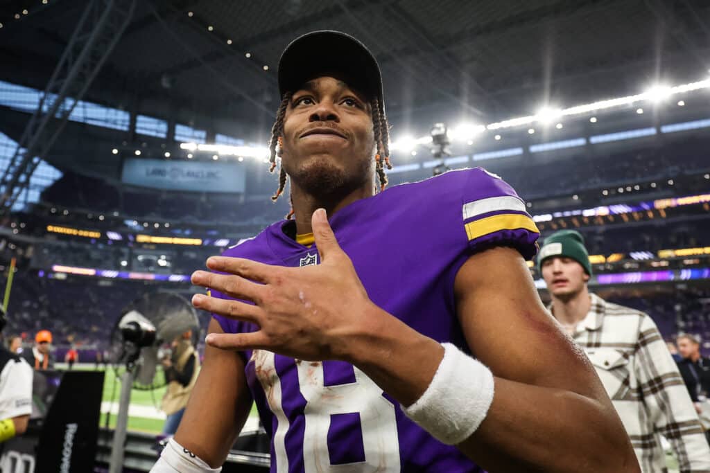NFL: Justin Jefferson desfalca Vikings em pelo menos 4 jogos por lesão