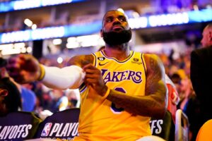 Com LeBron, Lakers retomam atividades e iniciam pré-temporada da NBA