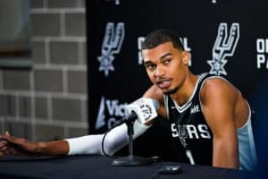 NBA: Wembanyama alfineta Joel Embiid por escolher seleção dos EUA