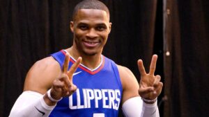 Baita presente! Russell Westbrook faz incrível surpresa para companheiros dos Clippers