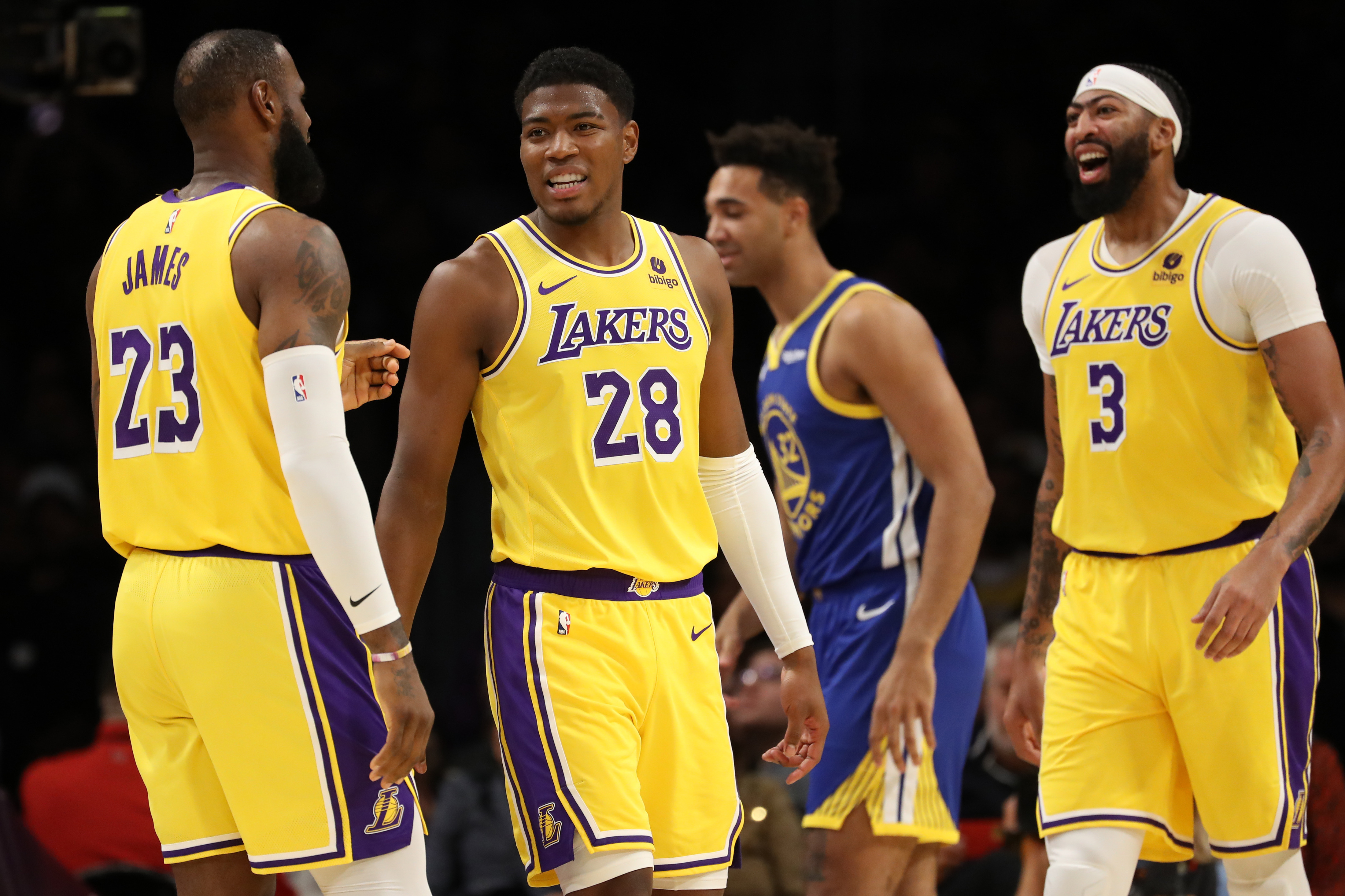 NBA: onde assistir todos os jogos dos Lakers na temporada 2023-24