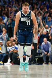 NBA: Vitória do Dallas sobre Brooklyn tem briga e cesta inacreditável de Doncic