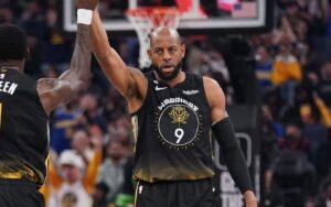 NBA: ídolo dos Warriors se aposenta e faz LeBron quebrar recorde
