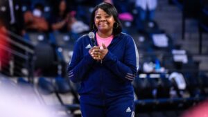 NCAA: Tasha Butts, ex-técnica do Georgetown, morre aos 41 anos