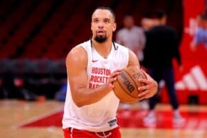 Dillon Brooks em ação pelo Rockets na NBA