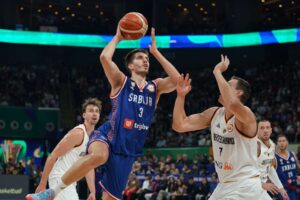 Mercado NBA: Clippers trocam recém chegado para rival de conferência