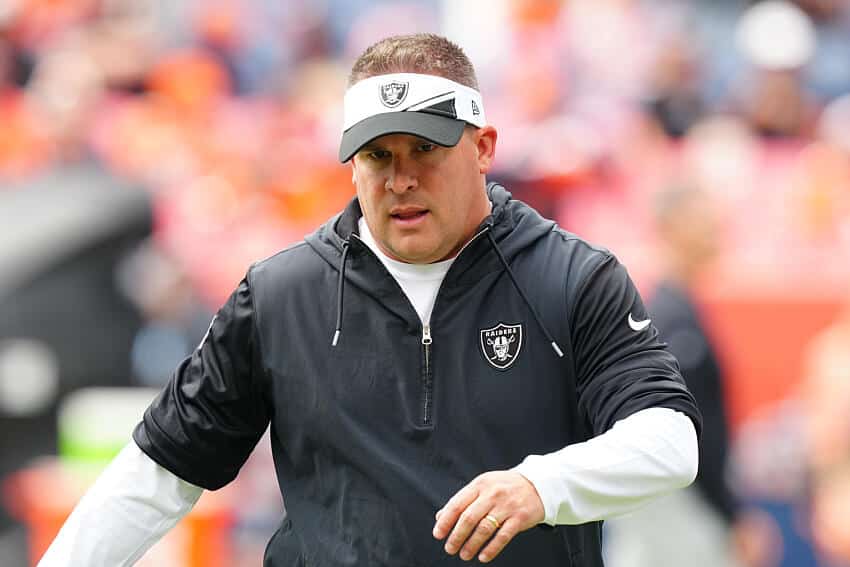 NFL: Faxina geral! Raiders demitem treinador e GM após má fase