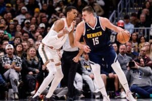 Nikola Jokic se impressiona com Wembanyama na NBA: ‘Ele não tem medo’