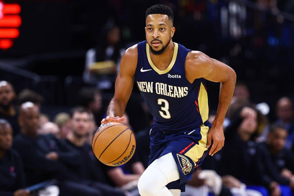 NBA: CJ McCollum se aproxima de retorno aos Pelicans