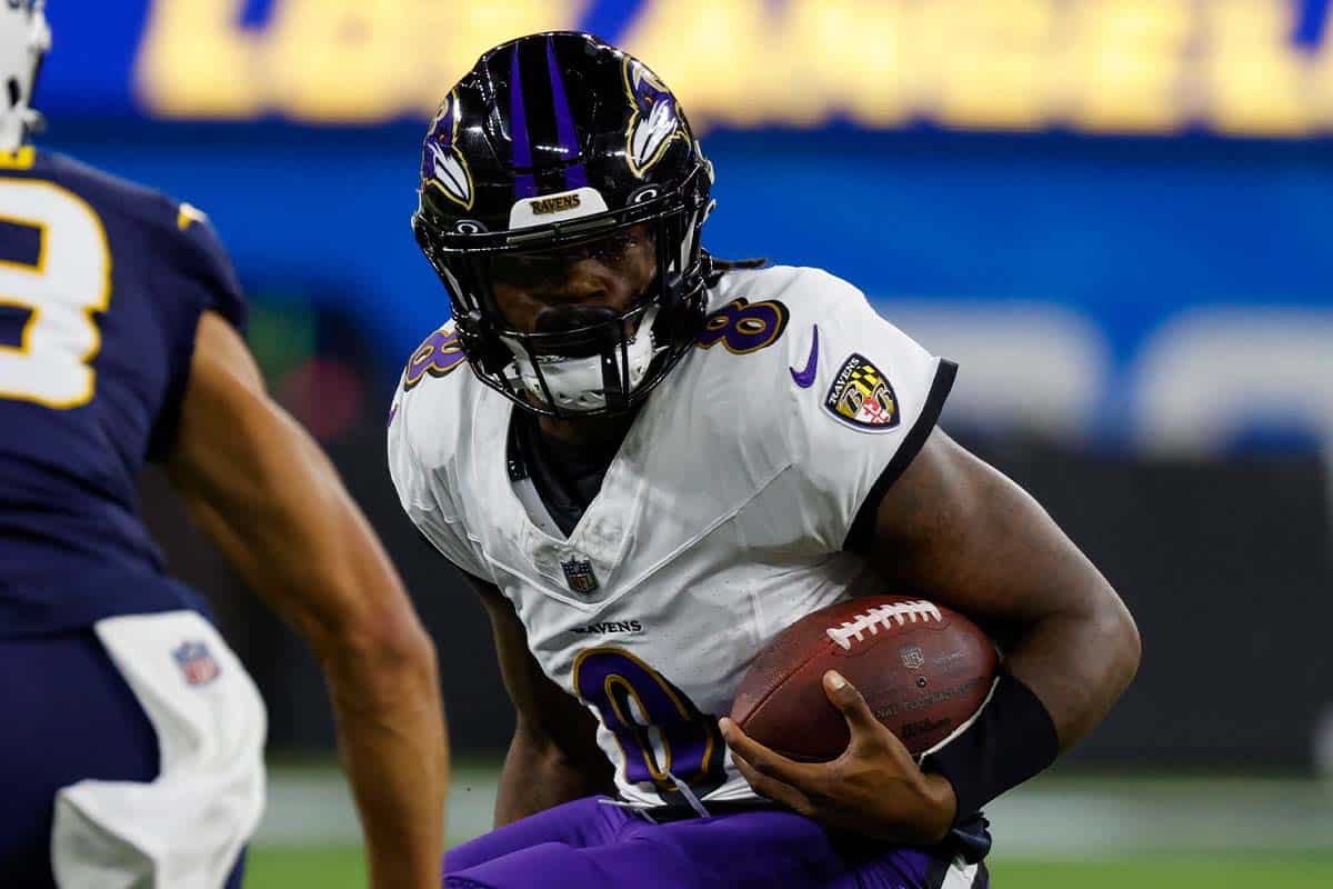 NFL: Ravens vencem e Lamar Jackson entra para o livro dos recordes