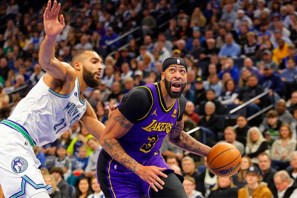 NBA: Anthony Davis anota duplo-duplo, mas não evita derrota dos Lakers para os Timberwolves