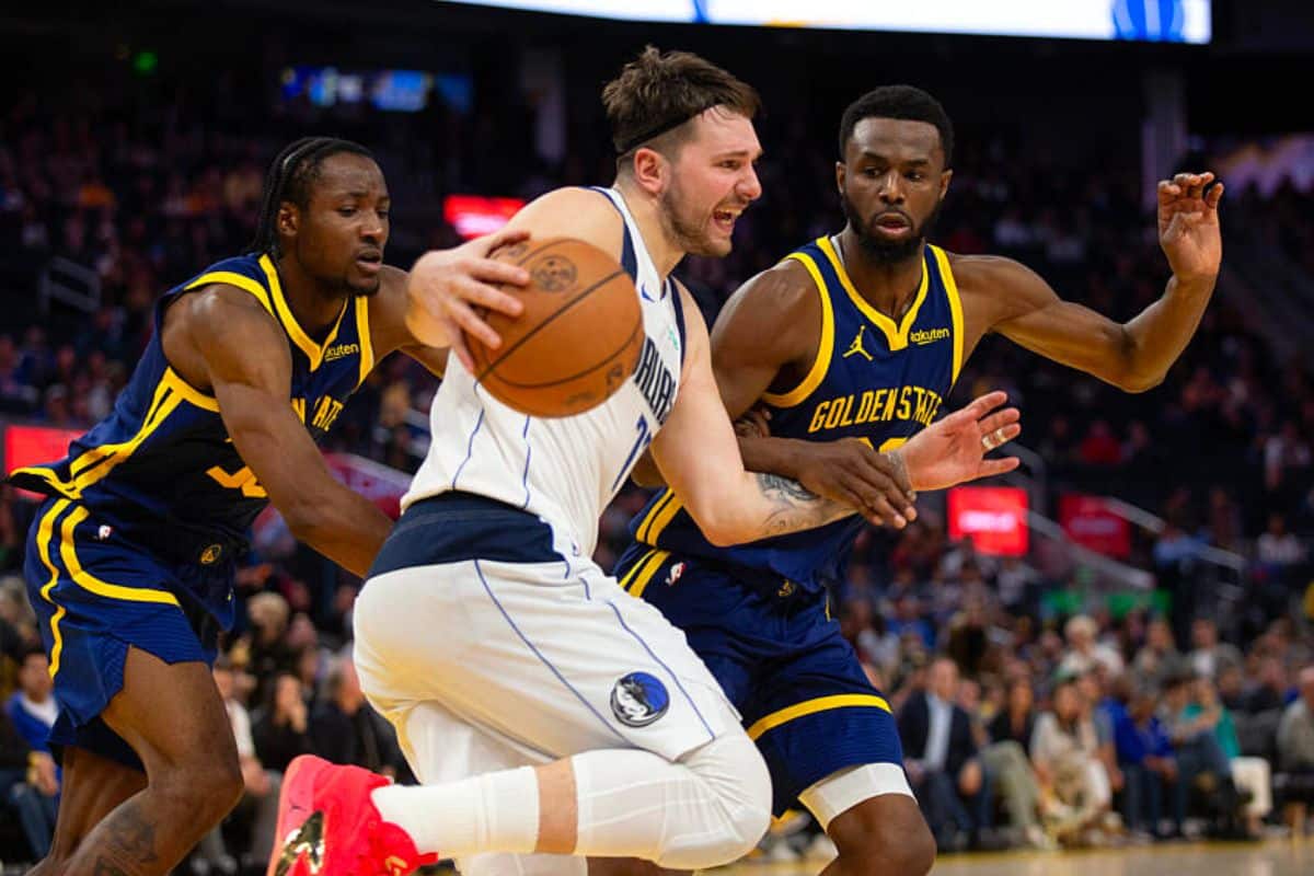 Mavericks vencem Warriors com duplo-duplo de Doncic
