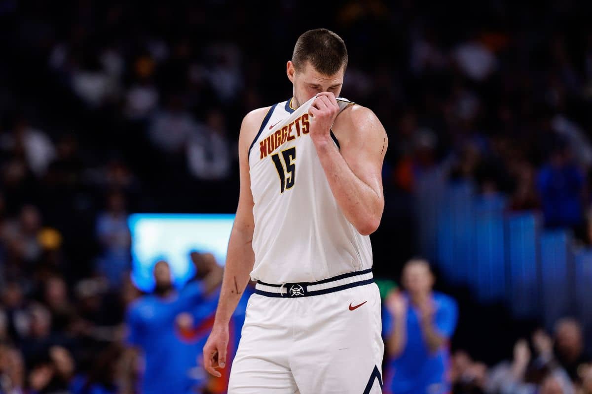 ‘Ele é um problema para a liga’, elogia Jokic após duelo contra joia da NBA