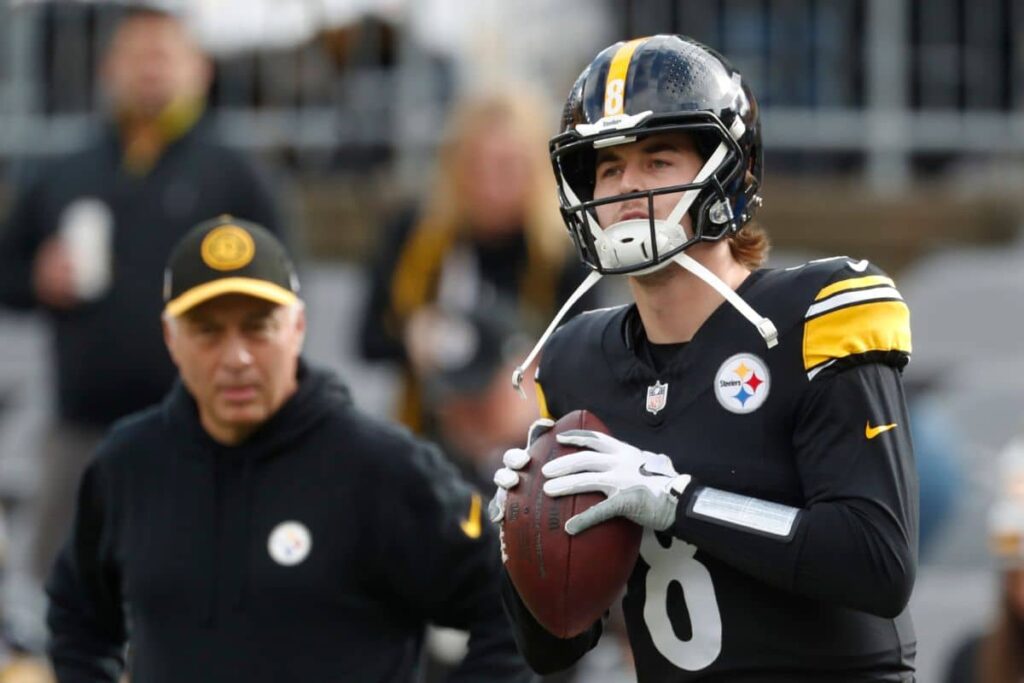 NFL: Pickett enfrentará cirurgia após lesão sofrida contra Cardinals