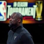 Técnico dos Bucks leva esporro de jogador após eliminação na Copa NBA