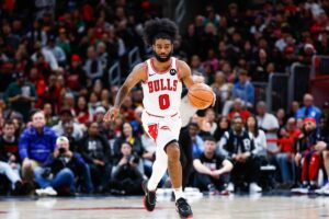 NBA: Coby White ultrapassa marca histórica pelos Bulls