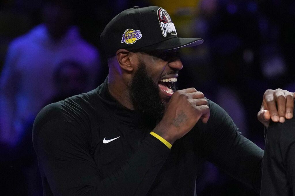 Copa da NBA: Após título, LeBron James faz comparação inusitada com Michael Jordan