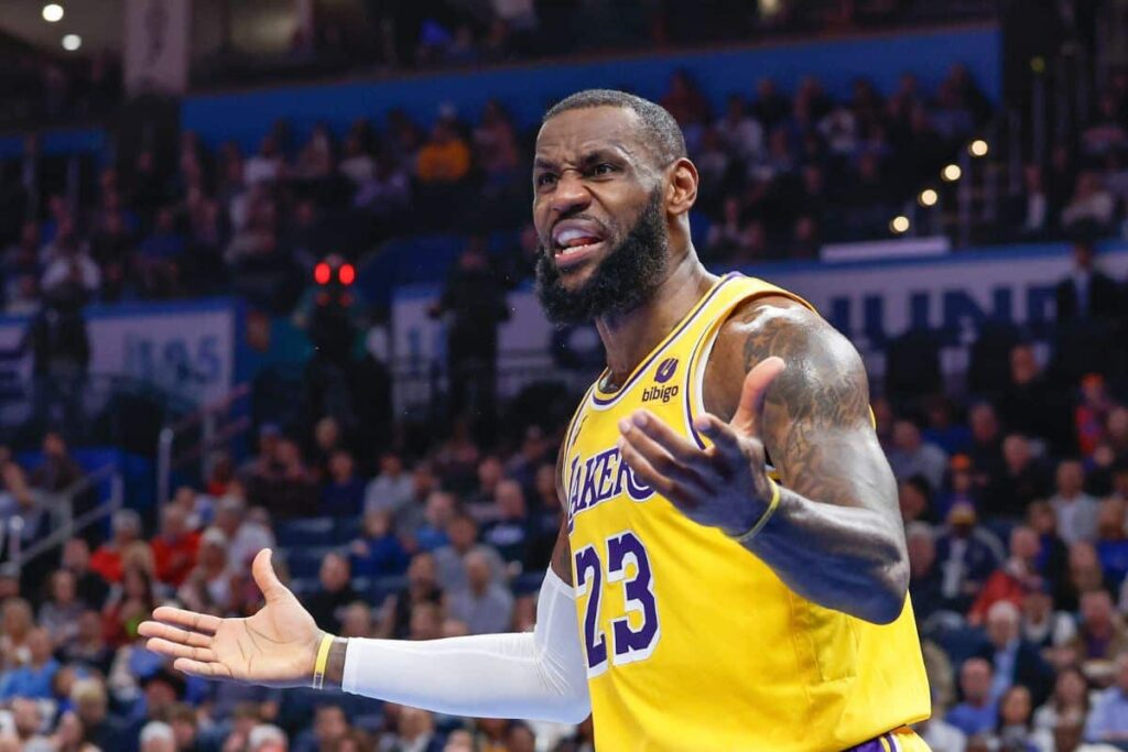 NBA: empresário de LeBron James é pego em esquema ilegal de apostas