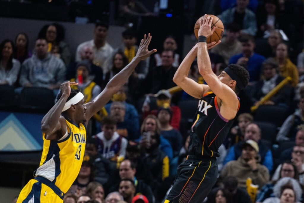 NBA: Pacers viram contra Suns em noite estelar de Devin Booker